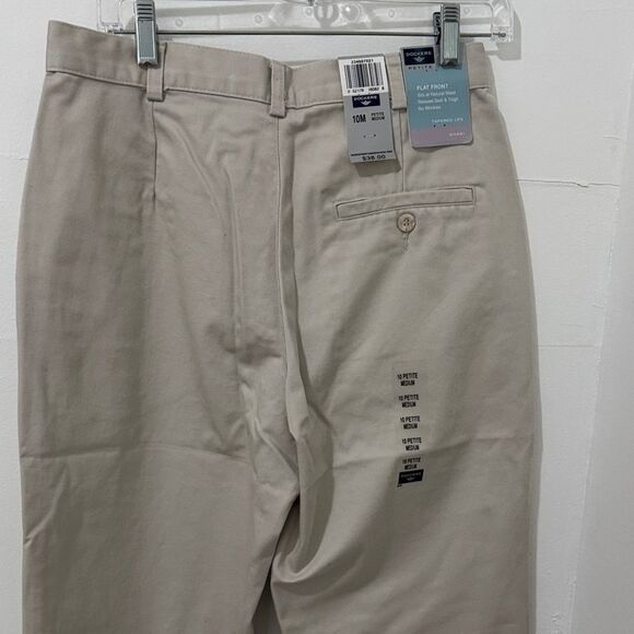 Dockers Women's Tan Trousers .Size 10 NWT - Picture 3 of 9